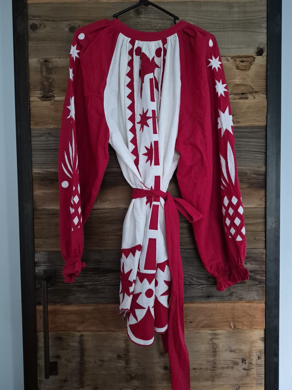 NWT FARM RIO
Red Tropical Cutwork Mini Dress XL - Picture 7 of 7